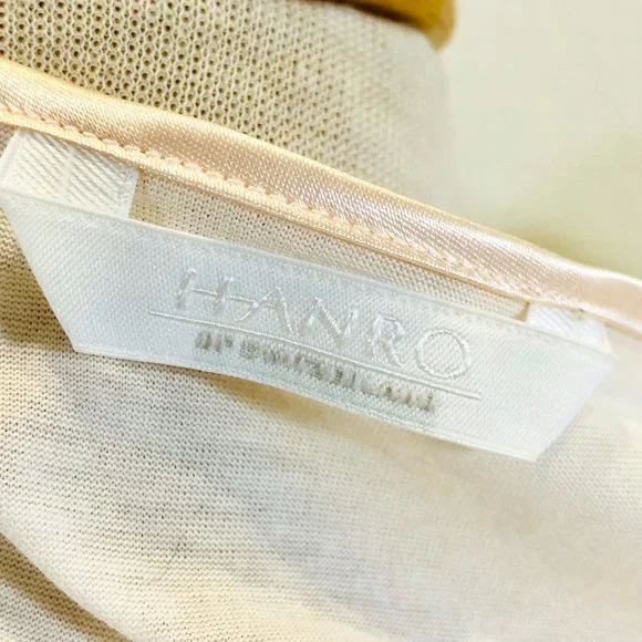 Hanro of Switzerland Short Nightgown in Blush Pink - Picture 6 of 8